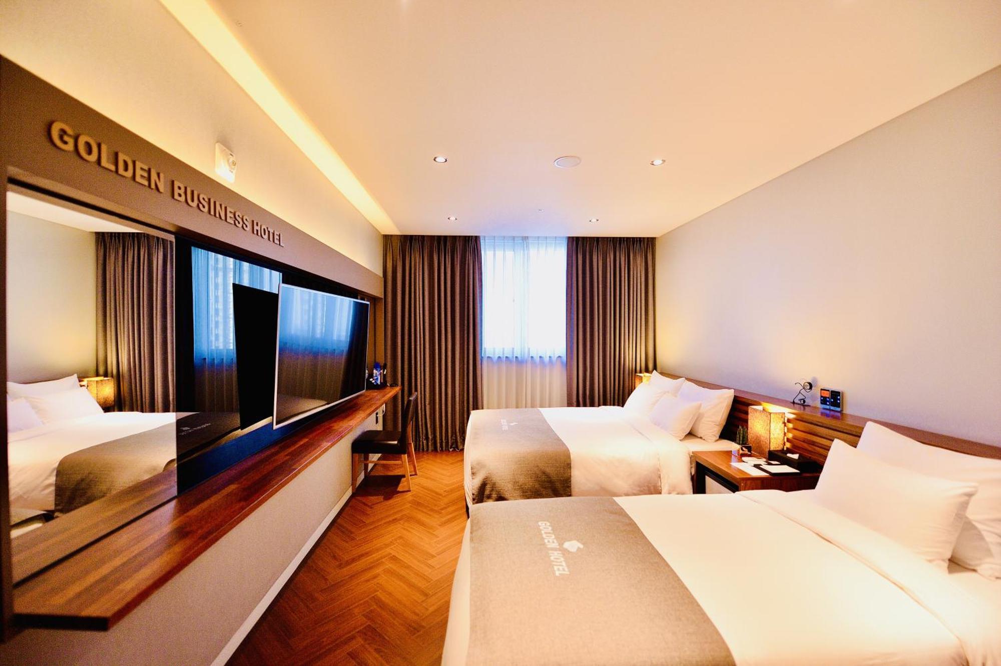 Golden Business Hotel Jinju Exterior photo