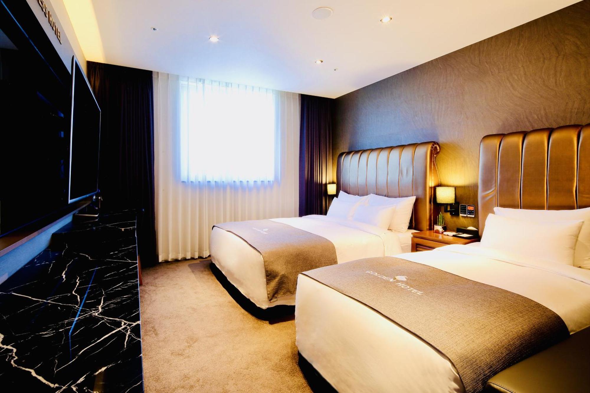 Golden Business Hotel Jinju Exterior photo