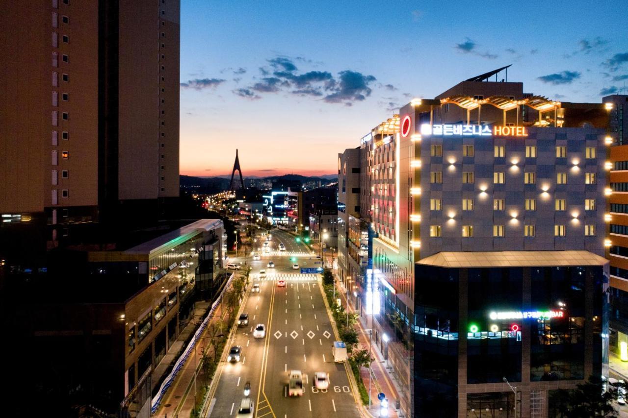 Golden Business Hotel Jinju Exterior photo