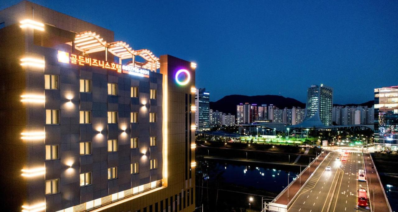 Golden Business Hotel Jinju Exterior photo